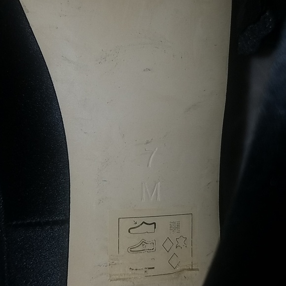 BEBE black satin heels with floral detail - Picture 6 of 6